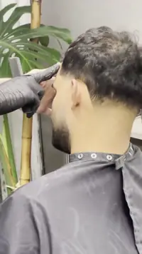 Miniatura video galería barbería Att' Barber Style 11